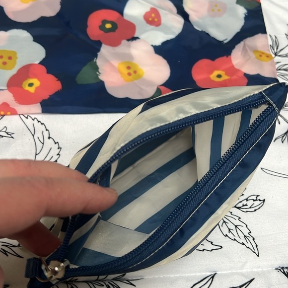 BOON SUPPLY Two Polyester Travel Bags Pouches Floral and Stripes - Picture 7 of 10